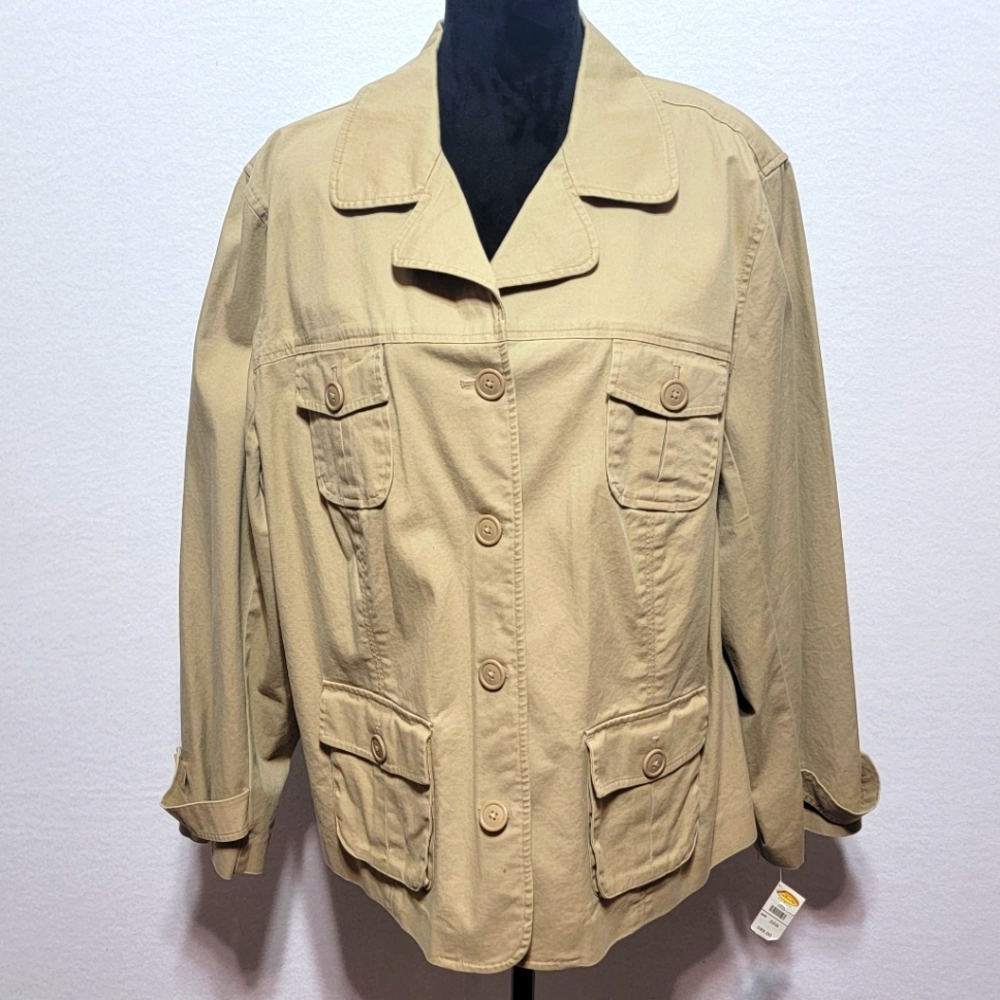 Tan Utility Jacket with Notched Lapel and‎ Lightweight Fabric. #823